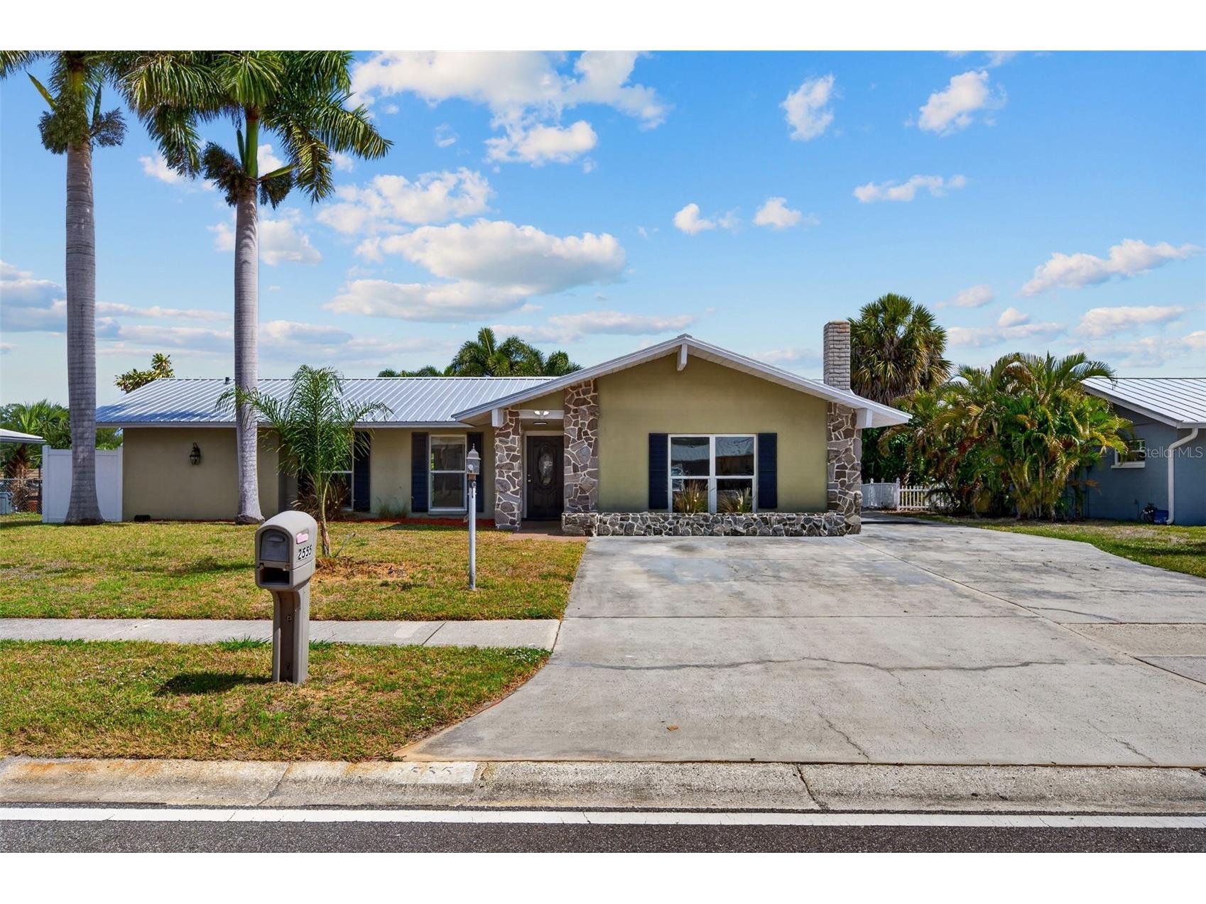 2555 Constitution Boulevard Sarasota FL 34231 - PHILIPPI CREEK A4692843 image3