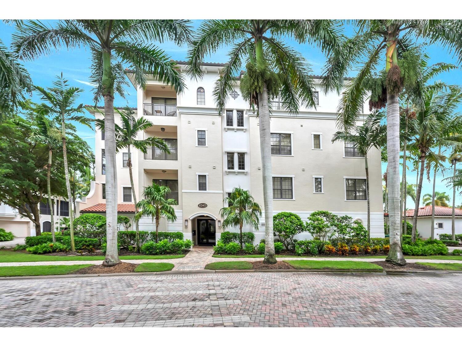 2555 Marquesa Royale Lane #PH 302 Naples FL 34109 A4691619 image52