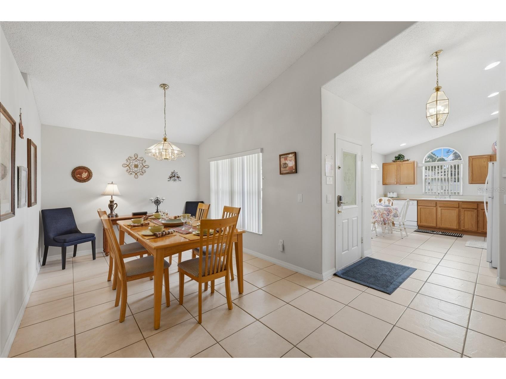 2555 Oneida Loop Kissimmee FL 34747 O6390689 image3