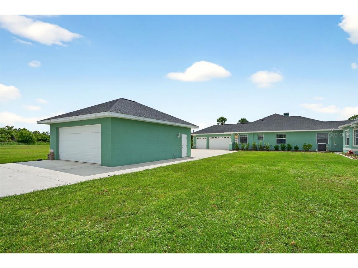 2555 Pear Street Port Charlotte FL 33948 - FLAMINGO WATERWAY A4657988 image100