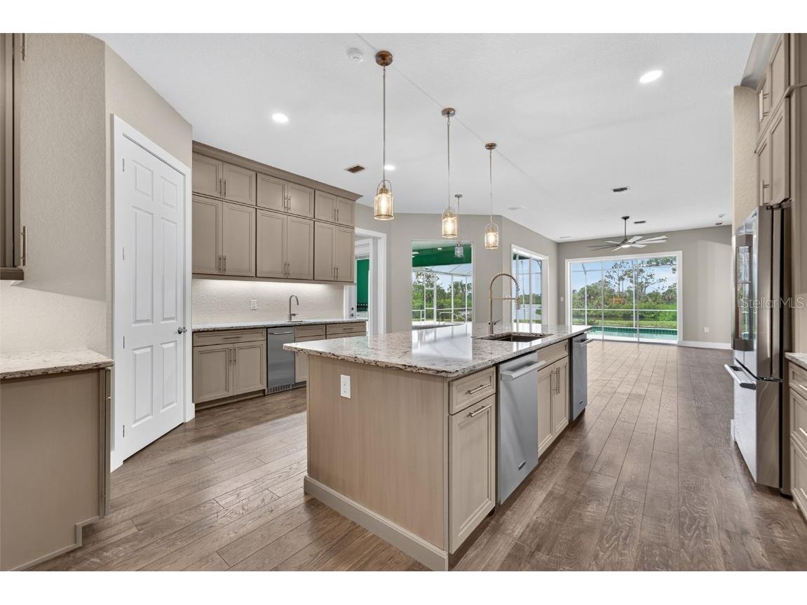 2555 Pear Street Port Charlotte FL 33948 - FLAMINGO WATERWAY A4657988 image21