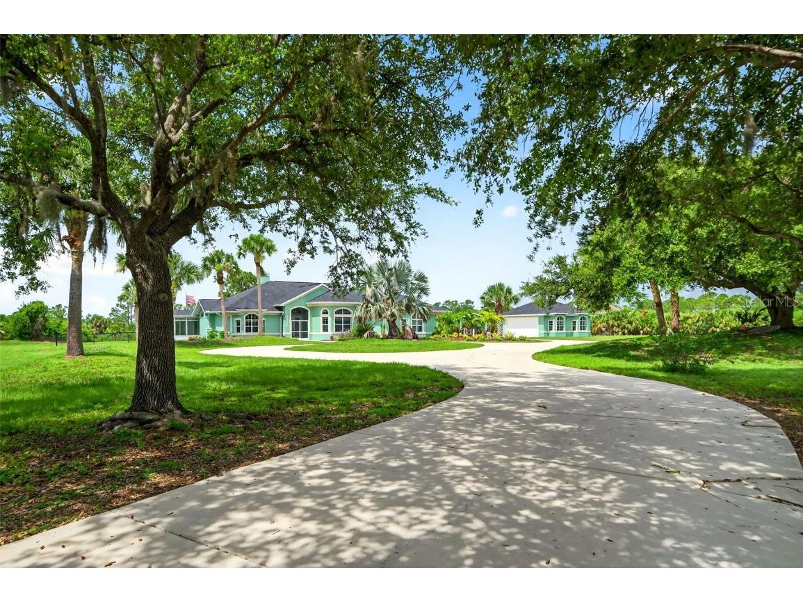 2555 Pear Street Port Charlotte FL 33948 - FLAMINGO WATERWAY A4657988 image6