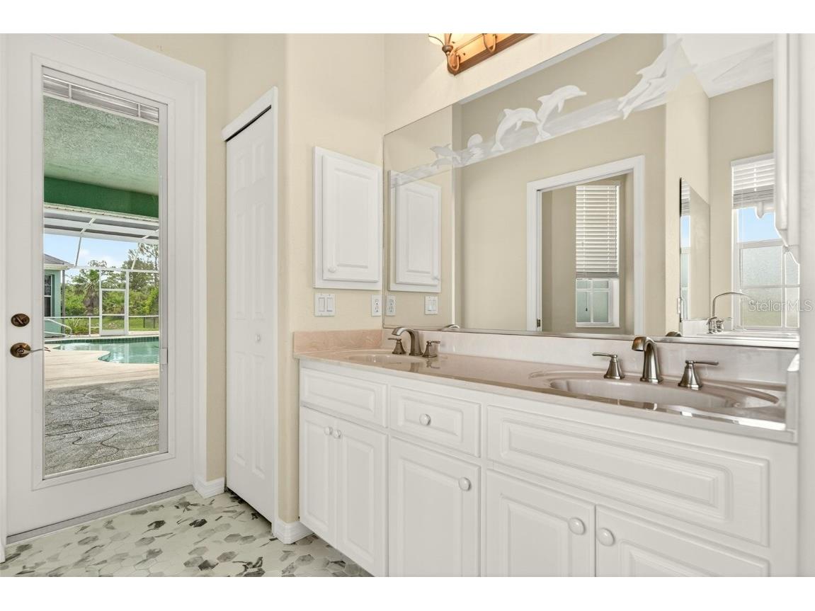 2555 Pear Street Port Charlotte FL 33948 - FLAMINGO WATERWAY A4657988 image86