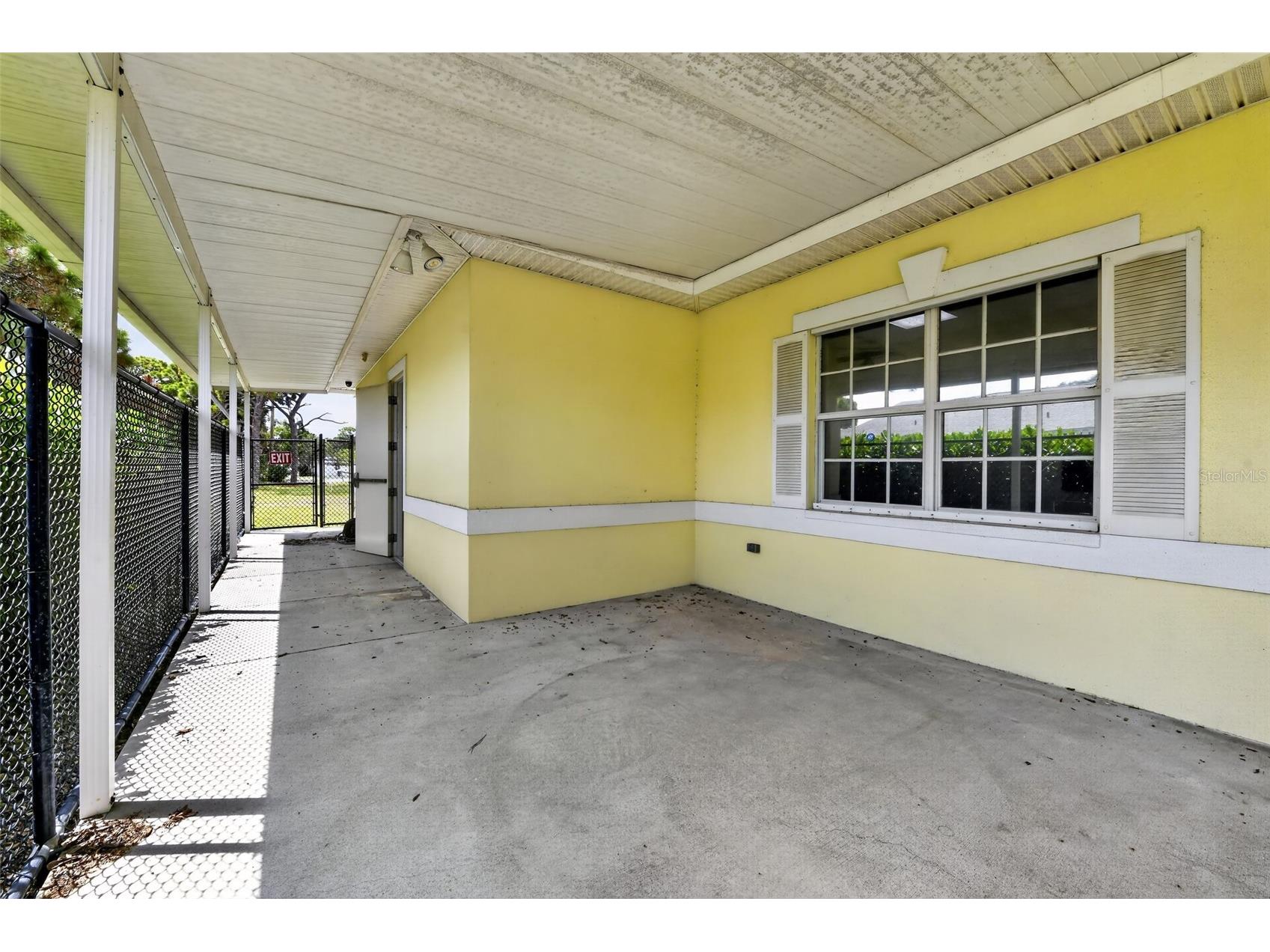 2555 Pinellas Point Drive S Saint Petersburg FL 33706 TB8524980 image5