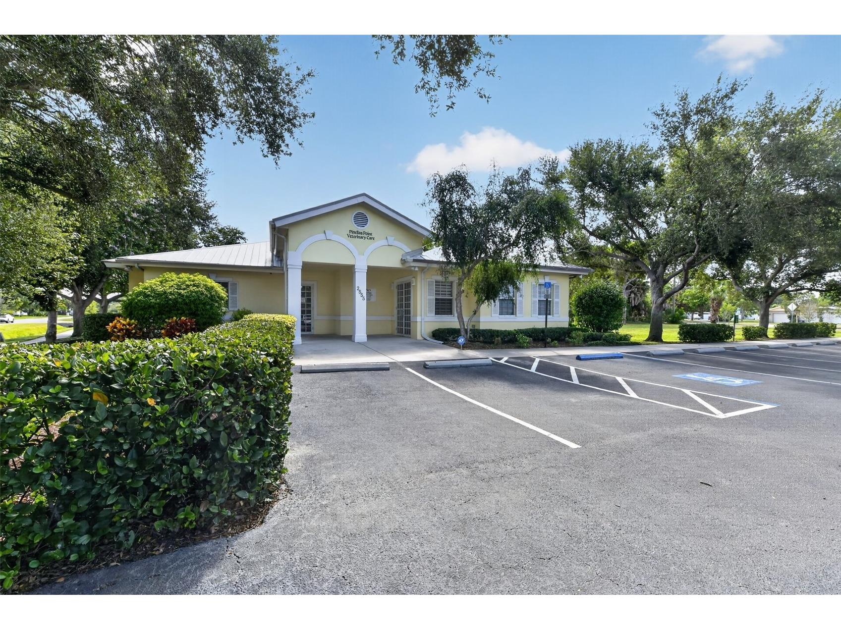 2555 Pinellas Point Drive S Saint Petersburg FL 33706 TB8525015 image3