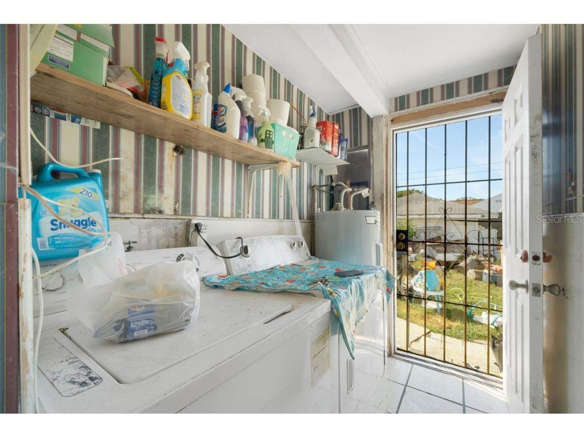 2555 Queen St S Saint Petersburg FL 33712 TB8450409 image10