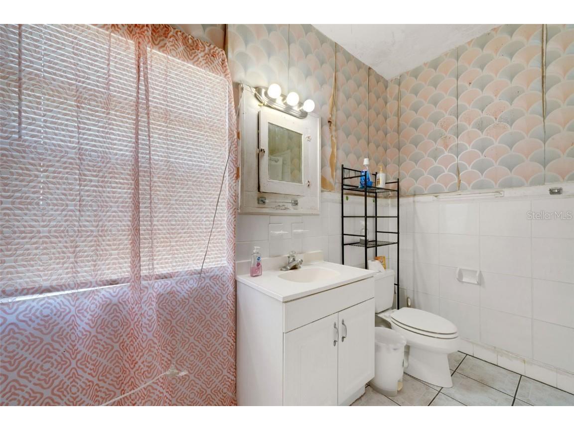 2555 Queen St S Saint Petersburg FL 33712 TB8450409 image17