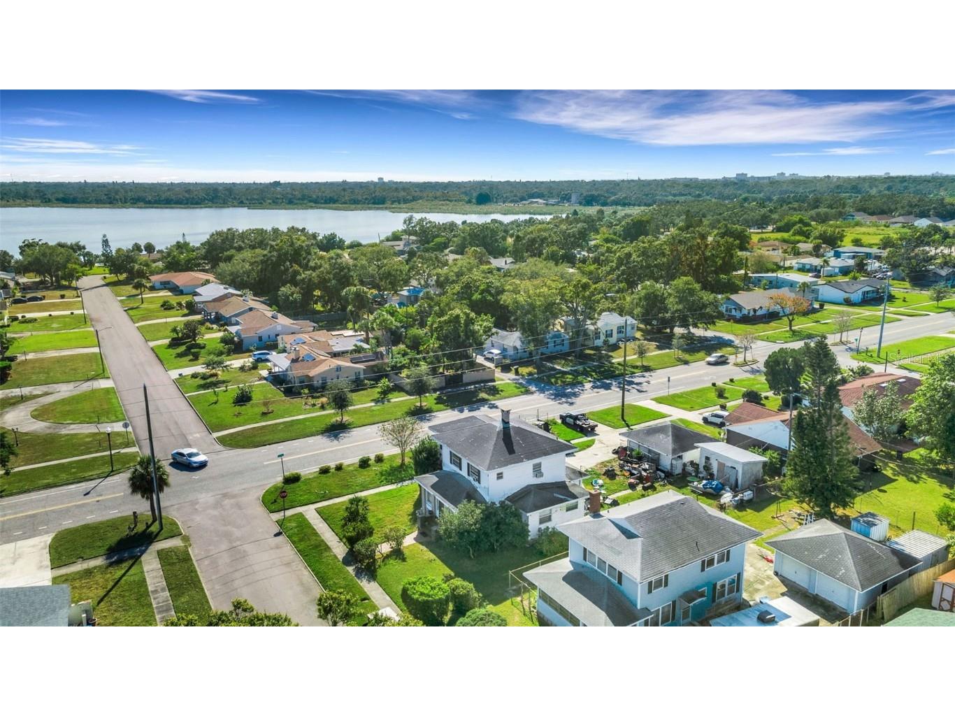 2555 Queen St S Saint Petersburg FL 33712 TB8450409 image32