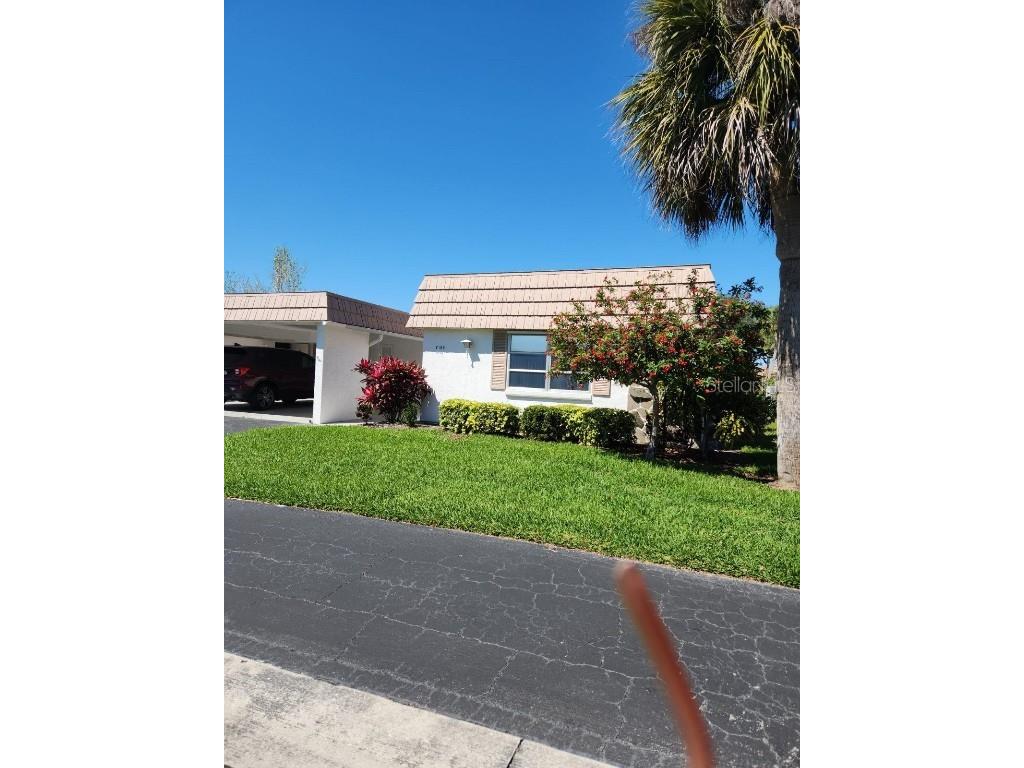2555 Riverbluff Parkway #165 Sarasota FL 34231 - PHILLIPI CREEK A4604918 image1