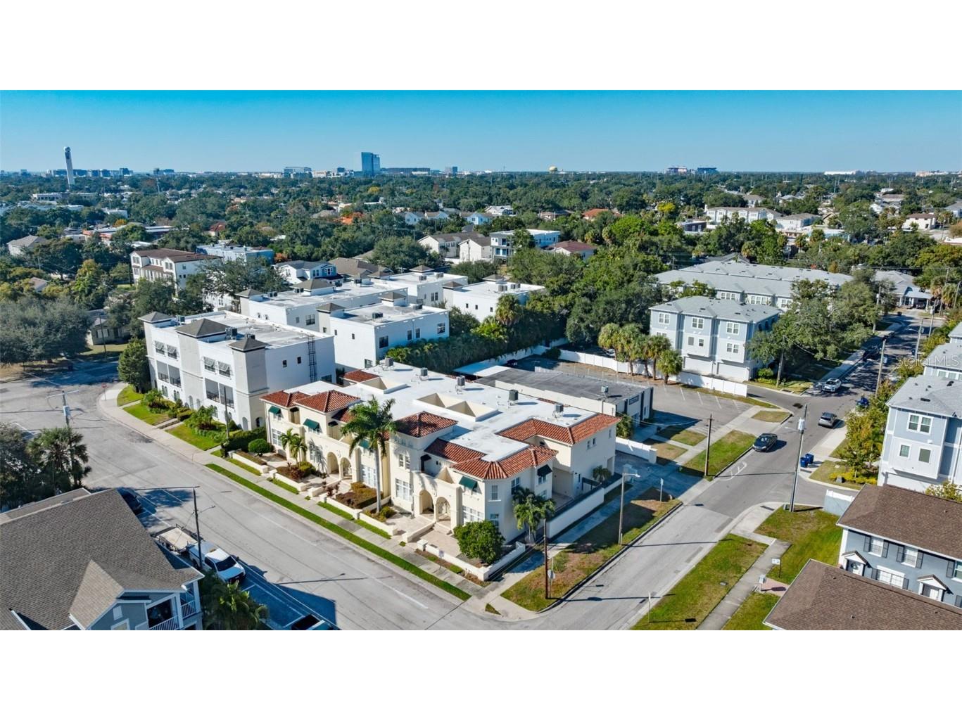 2555 W Platt Street Tampa FL 33609 TB8444819 image39