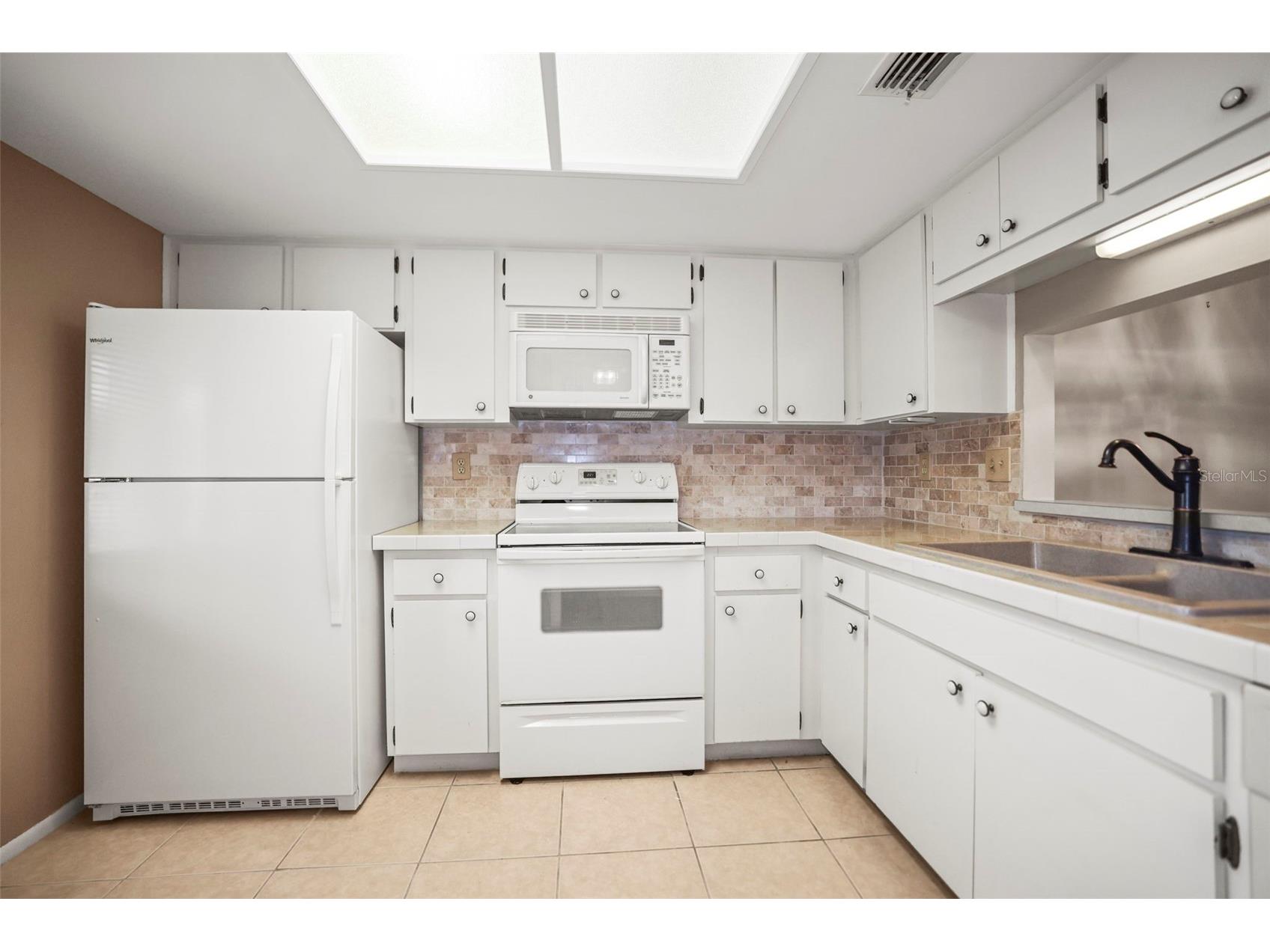 2556 Royal Pines Circle #13-C Clearwater FL 33763 TB8529554 image9