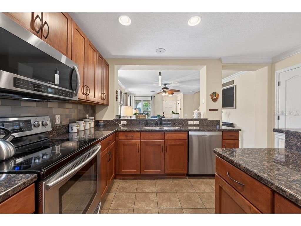 2556 Sea Wind Way Clearwater FL 33763 TB8507893 image15