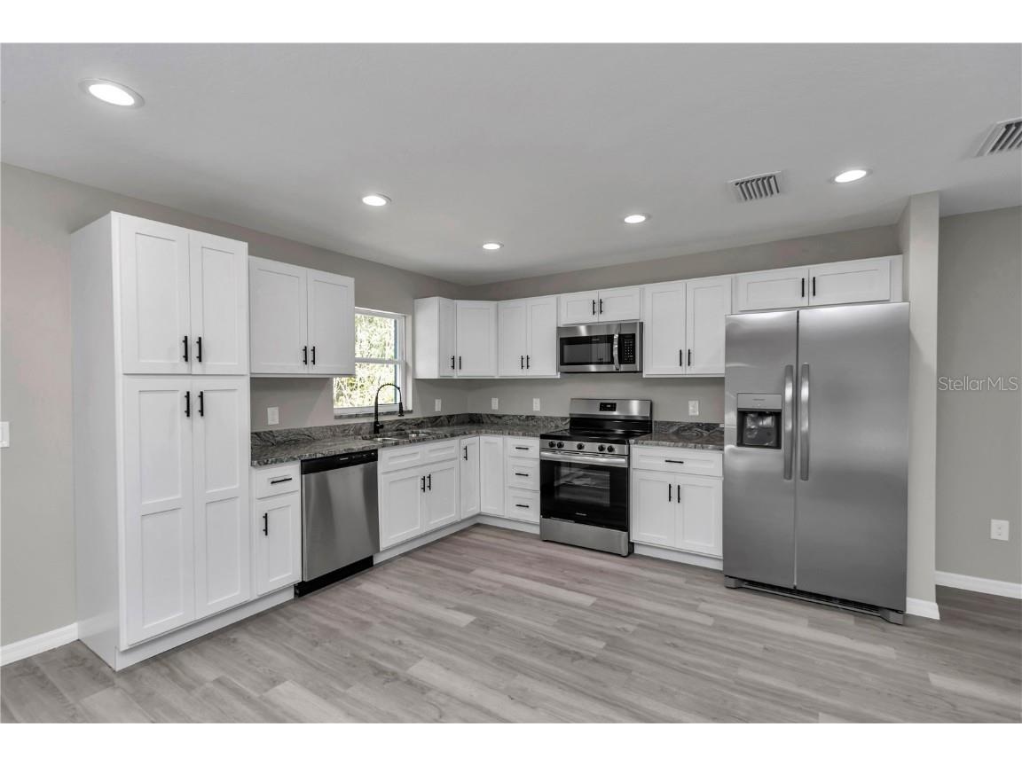 2556 SW 152nd Avenue Ocala FL 34481 OM713760 image8