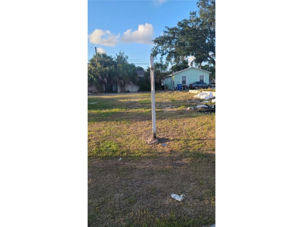 2557 Langdon Avenue S Saint Petersburg FL 33712 U8198942 image1