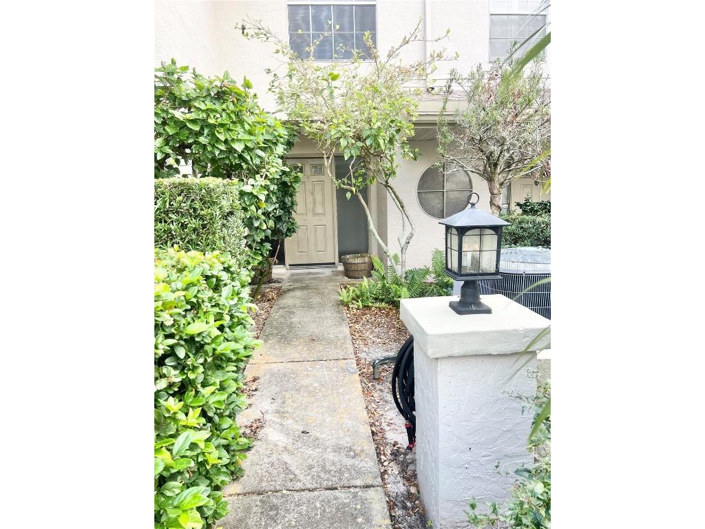 2557 Stony Brook Lane Clearwater FL 33761 U8231917 image1