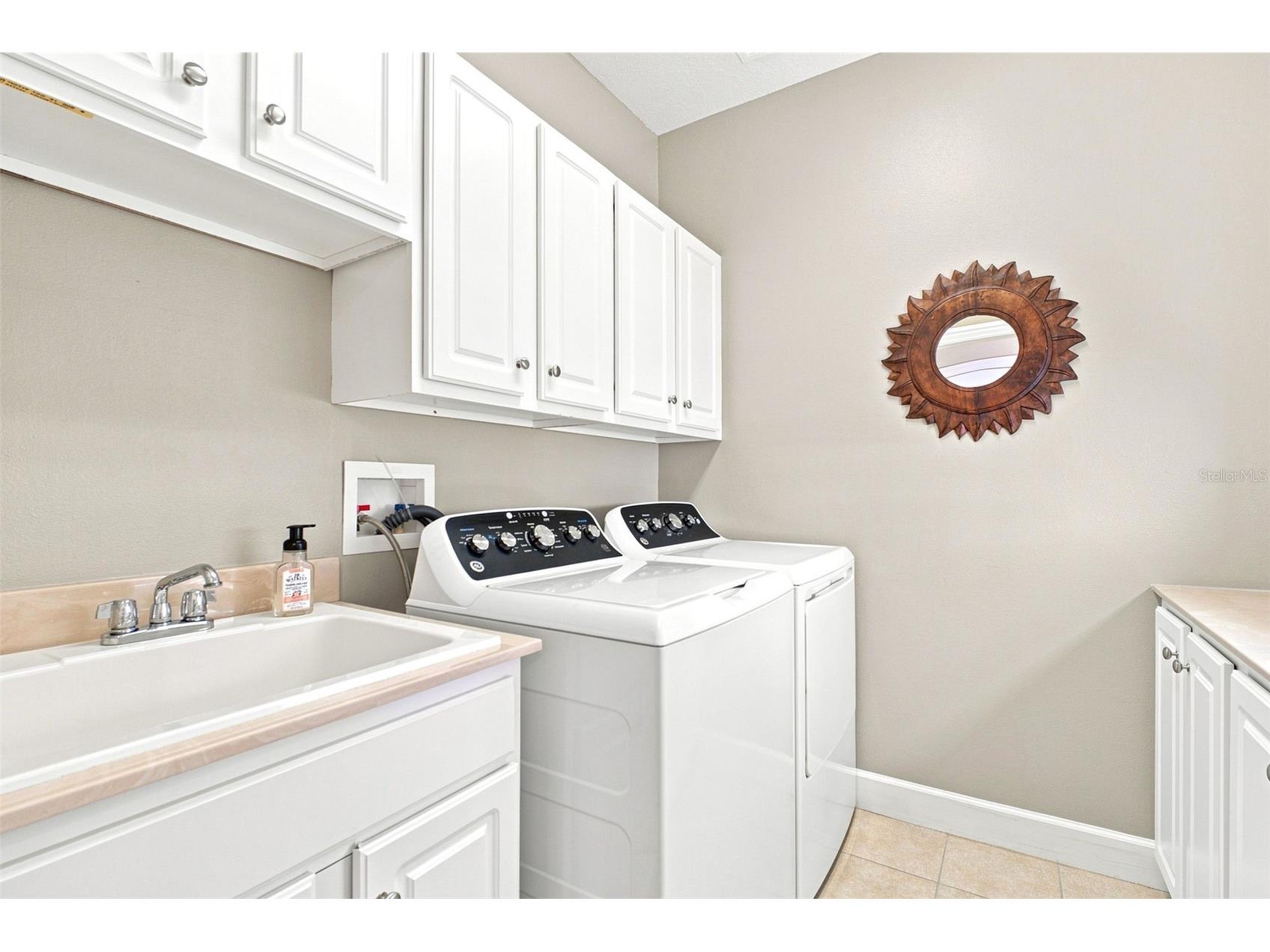 2557 W Platt Street Tampa FL 33609 TB8532377 image27