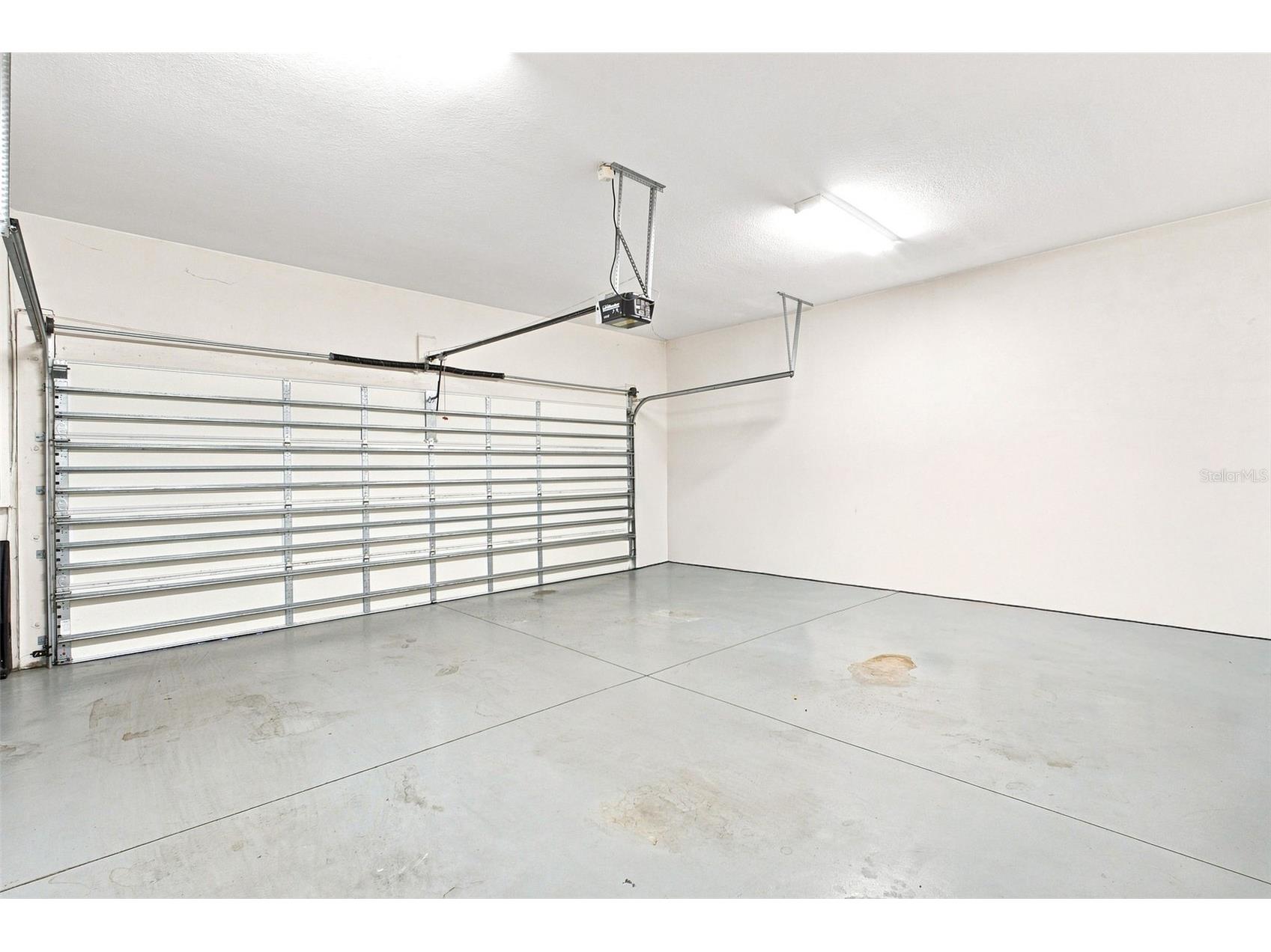 2557 W Platt Street Tampa FL 33609 TB8532377 image29
