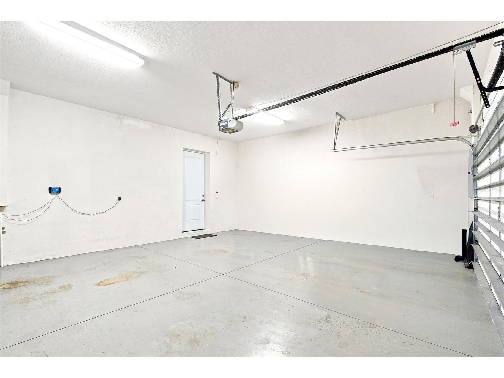 2557 W Platt Street Tampa FL 33609 TB8532377 image30
