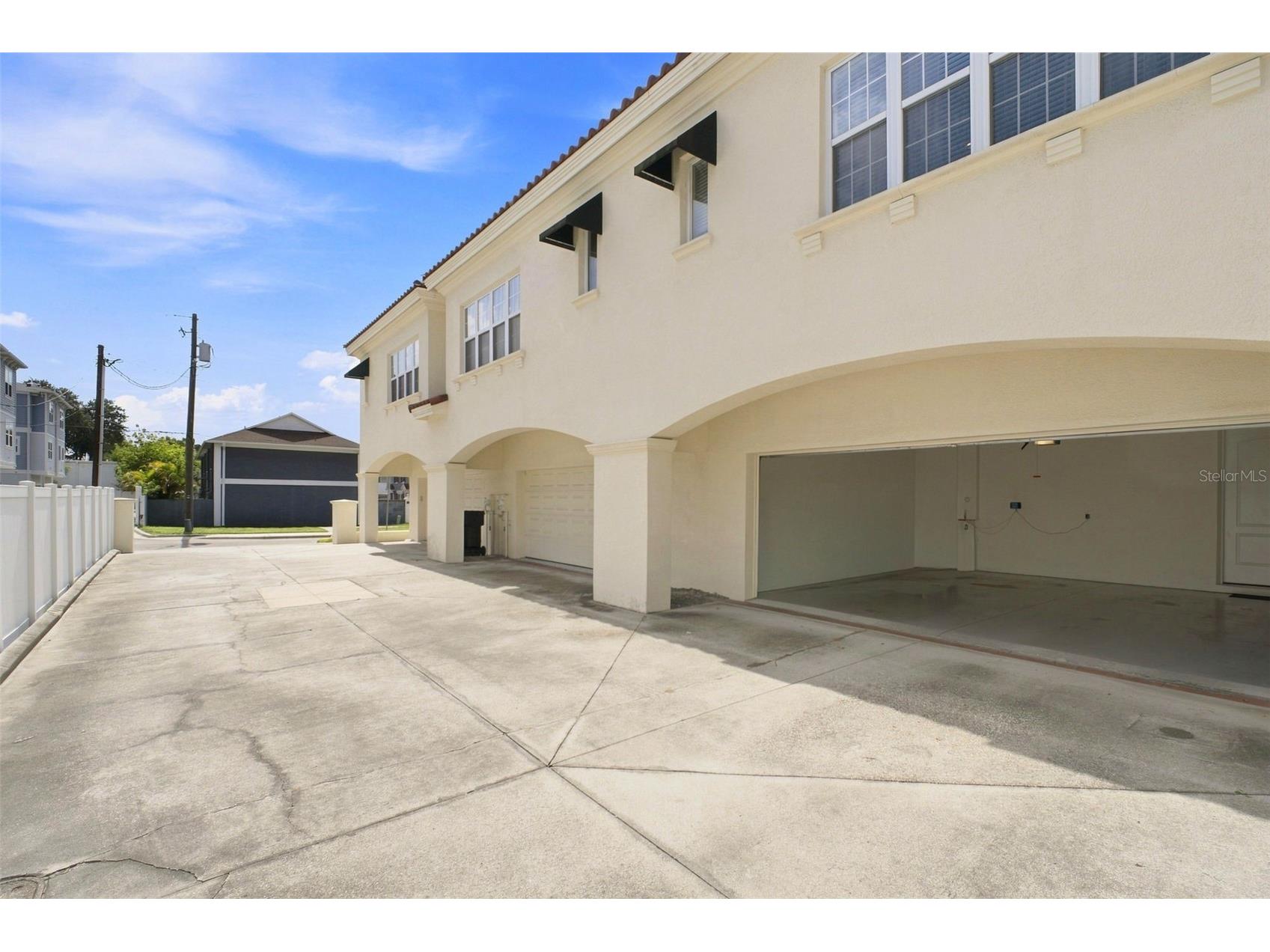 2557 W Platt Street Tampa FL 33609 TB8532377 image31