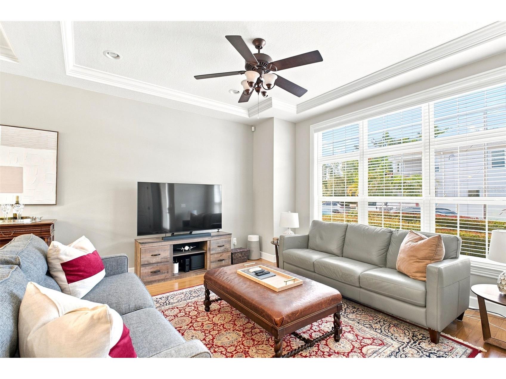 2557 W Platt Street Tampa FL 33609 TB8532377 image5