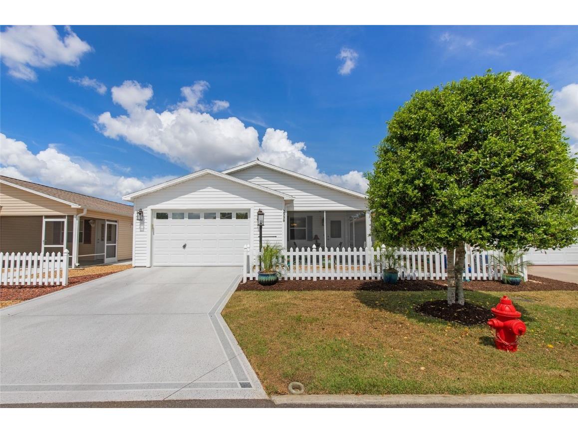 2558 Birch Avenue The Villages FL 32162 G5067414 image1