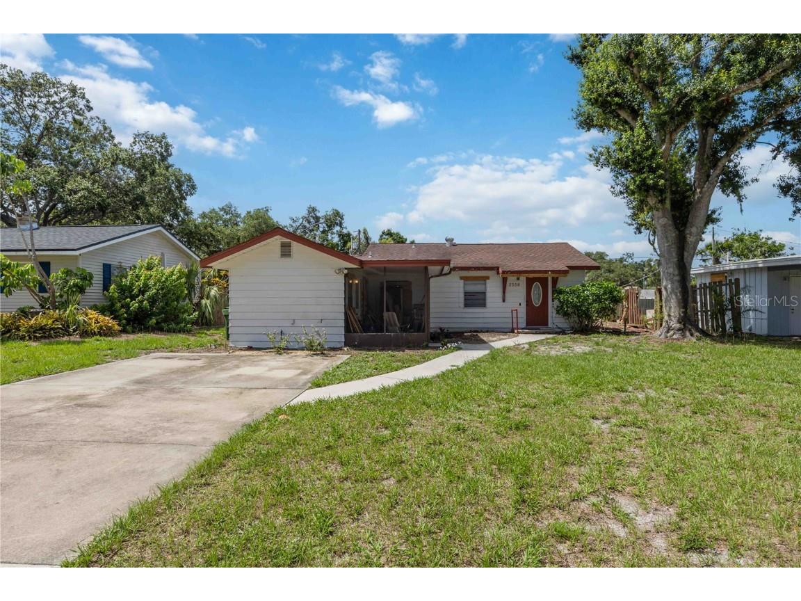2558 Hawthorne Street Sarasota FL 34239 A4655309 image1