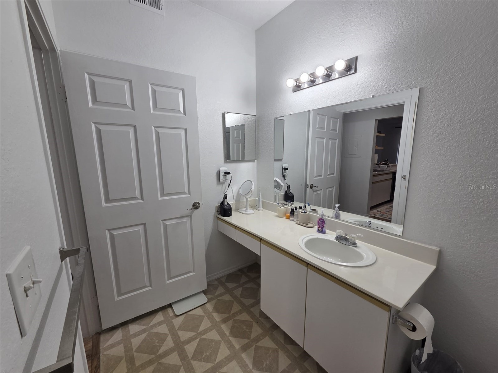 2558 Robert Trent Jones Drive #1412 Orlando FL 32835 O6397950 image13