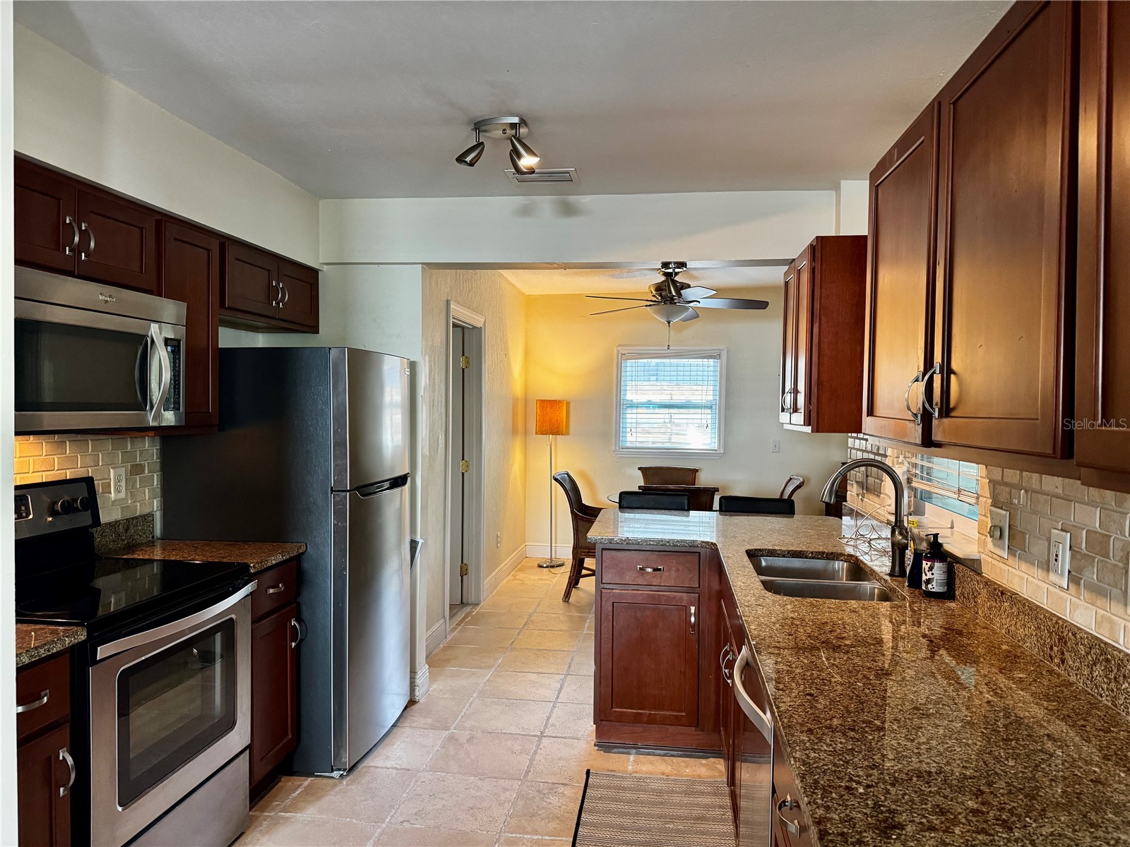 2559 Arlington Street Sarasota FL 34239 A4690955 image2