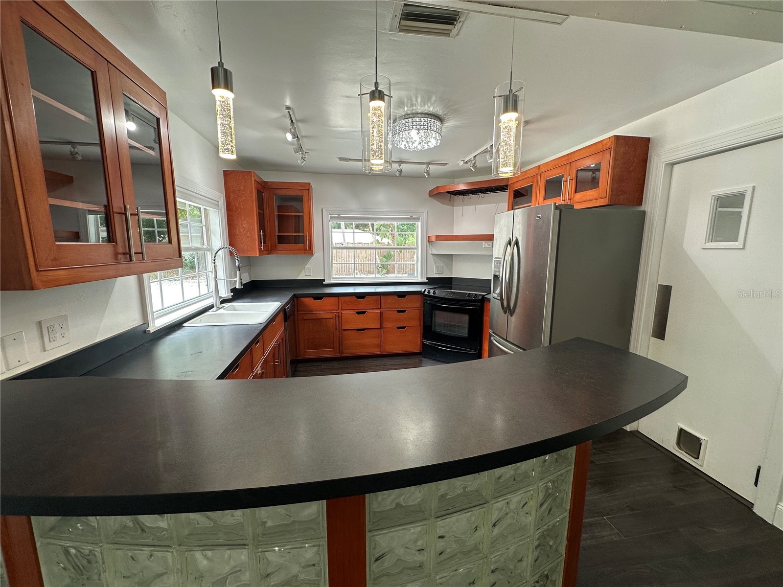 2559 E Paulstan Court Sarasota FL 34237 A4696590 image10