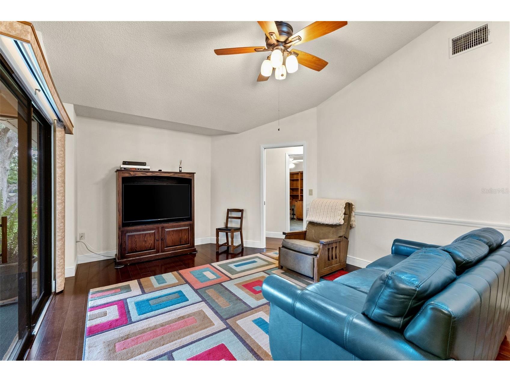 2559 Wood Oak Drive Sarasota FL 34232 A4656548 image11