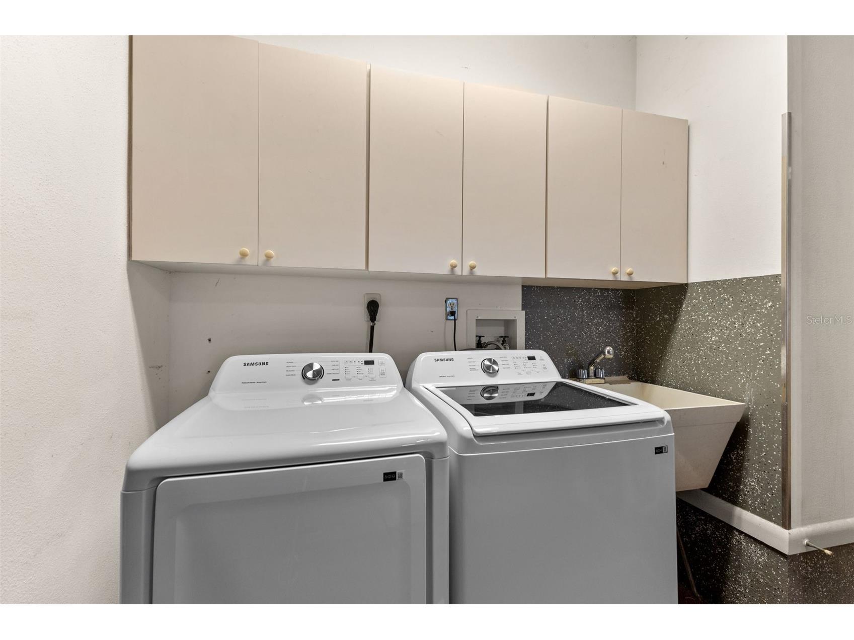 2559 Wood Oak Drive Sarasota FL 34232 A4656548 image30