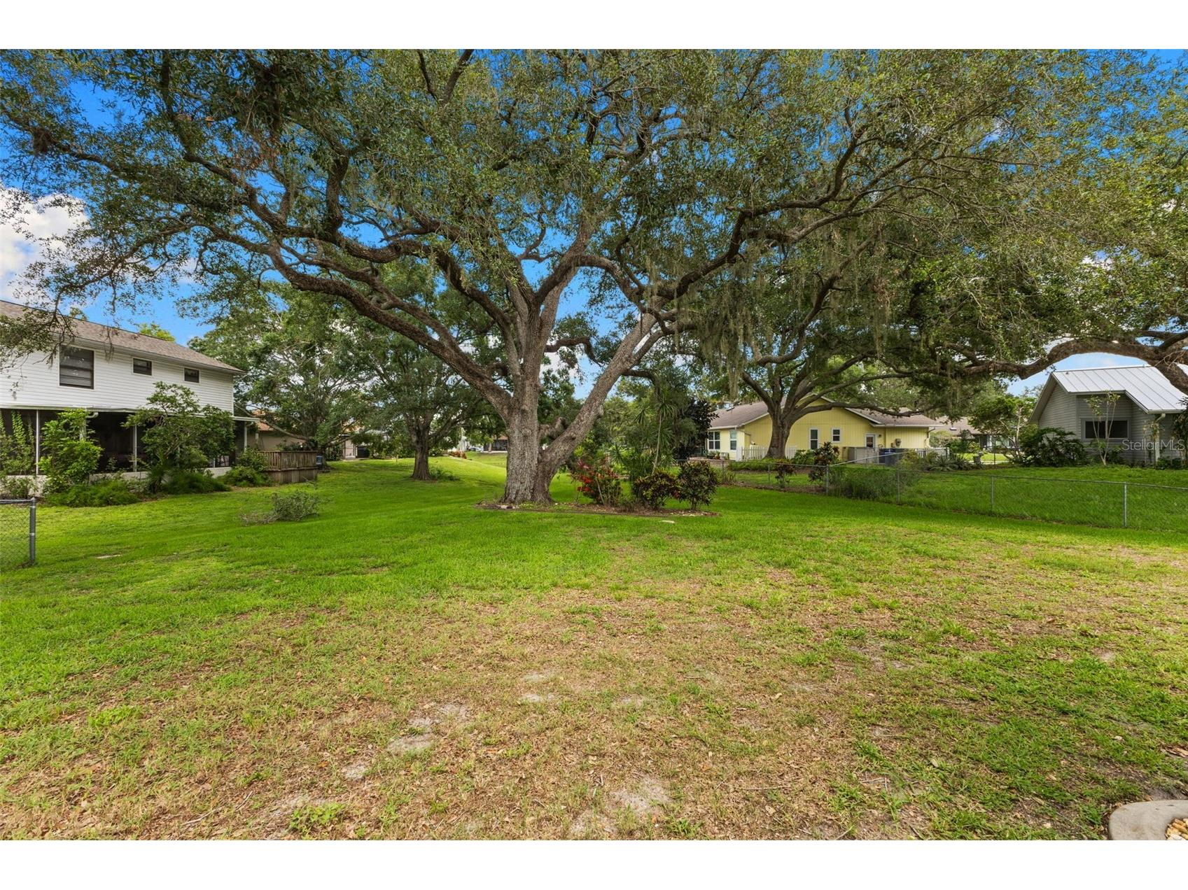 2559 Wood Oak Drive Sarasota FL 34232 A4656548 image33
