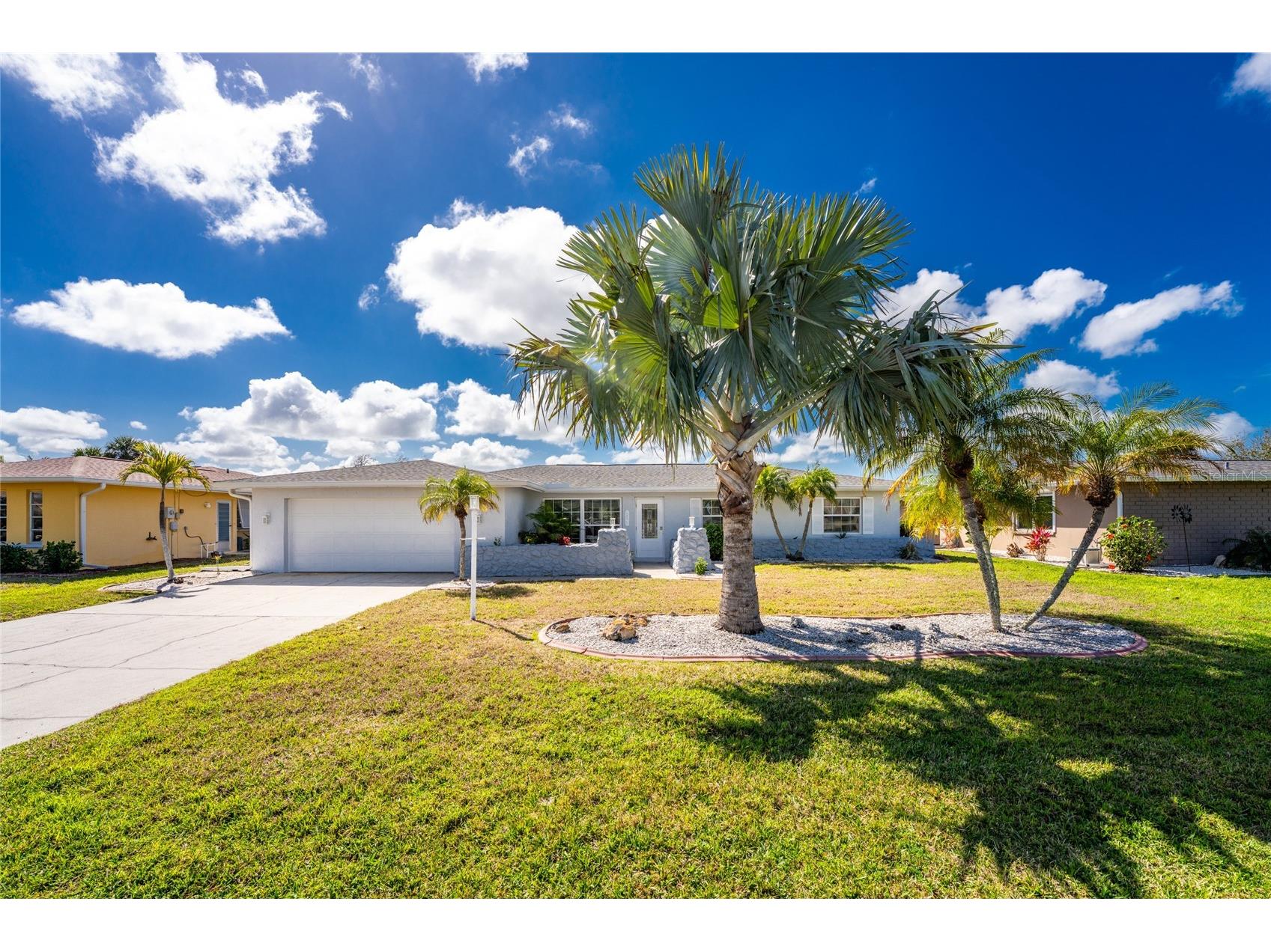 256 Caddy Road Rotonda West FL 33947 D6146423 image2