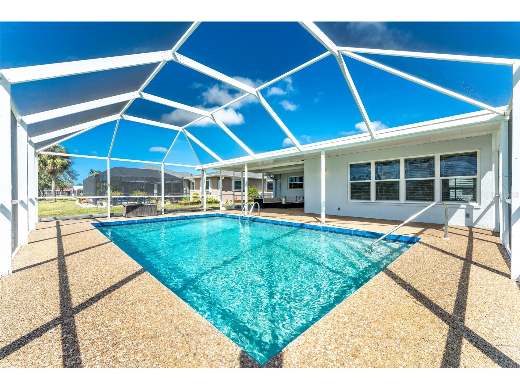 256 Caddy Road Rotonda West FL 33947 D6146423 image3