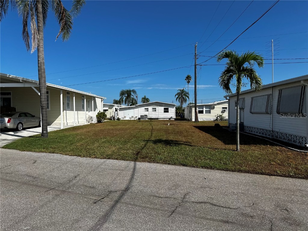 256 Jamaica Drive Palmetto FL 34221 A4625605 image1