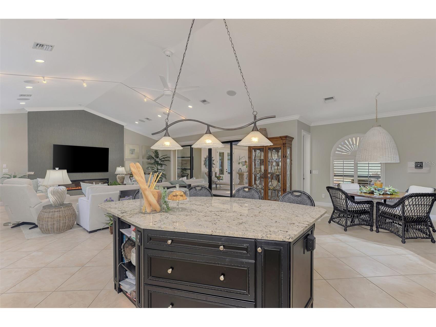 256 Pensacola Road Venice FL 34285 C7528392 image32
