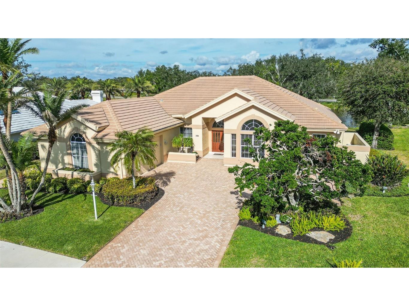 256 Royal Oak Way Venice FL 34292 N6136662 image1