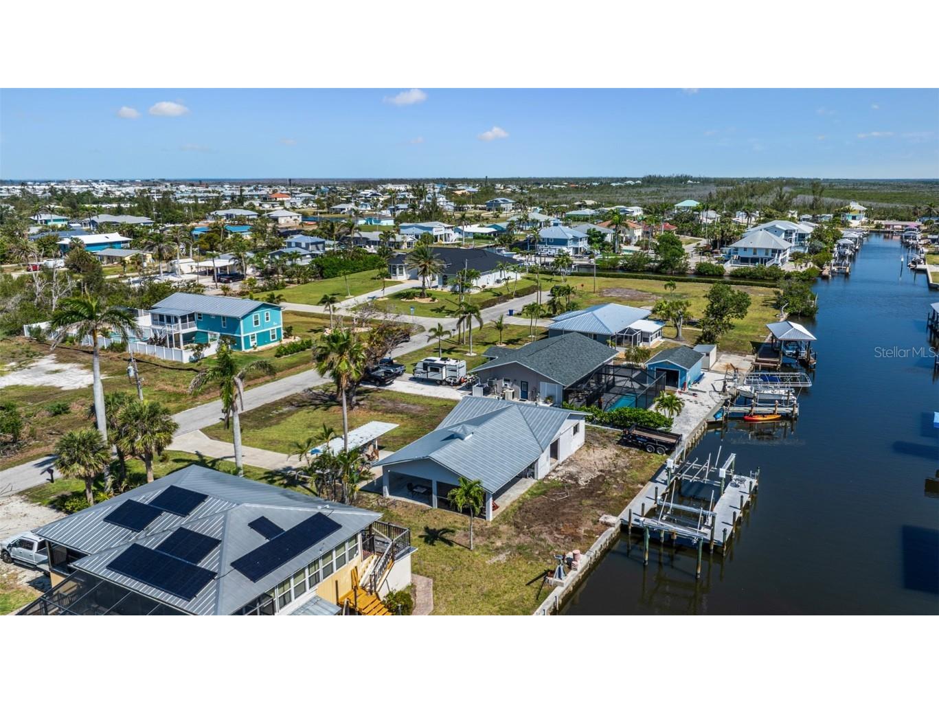 2560 Baybreeze Street Saint James City FL 33956 - PHILIPS CANAL C7508610 image10