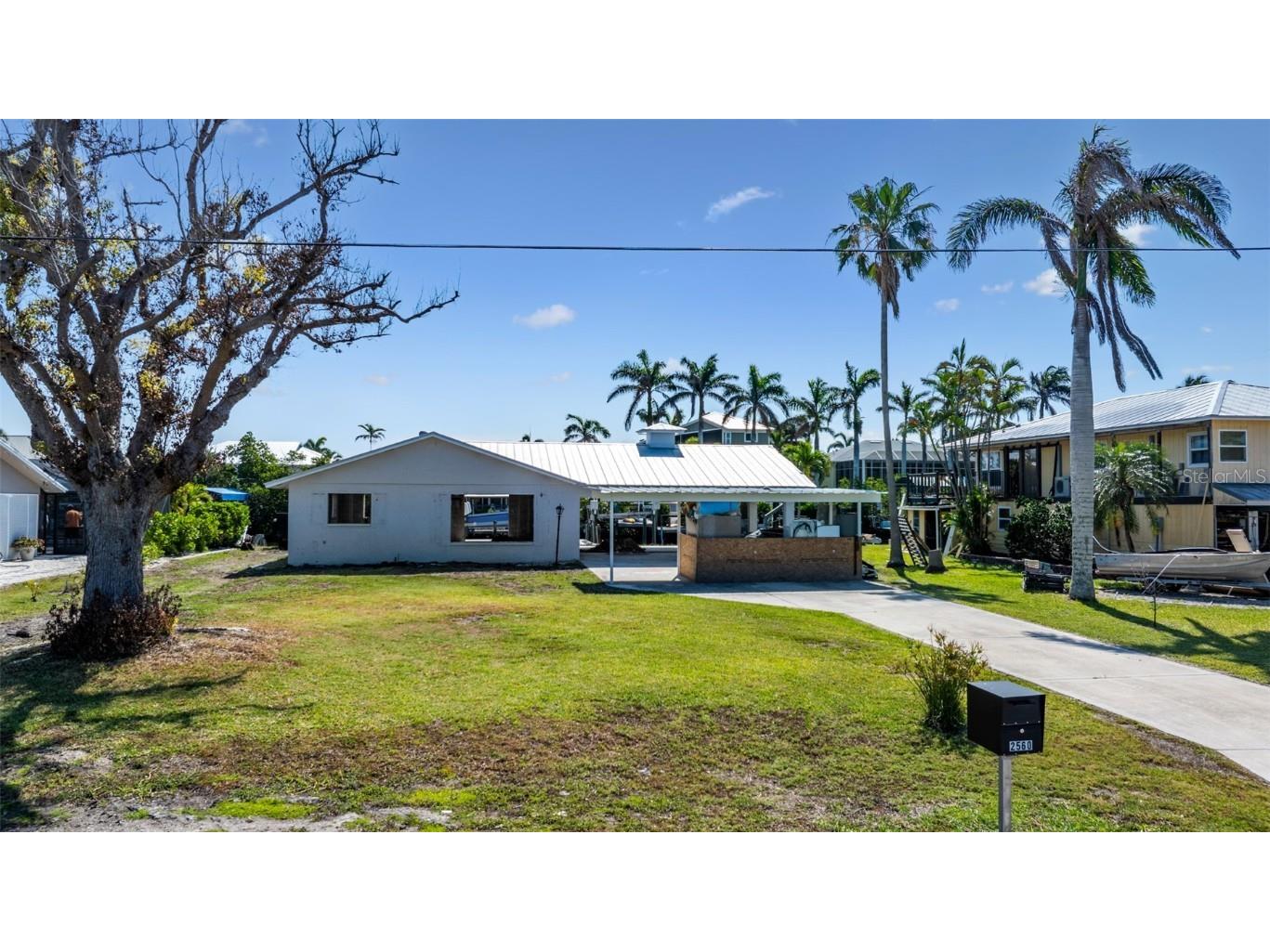 2560 Baybreeze Street Saint James City FL 33956 - PHILIPS CANAL C7508625 image5