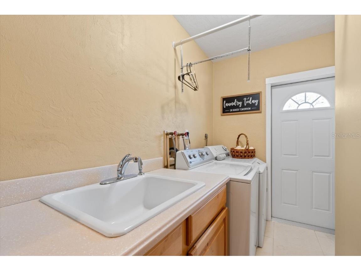 2560 Bispham Road Sarasota FL 34231 A4600376 image37