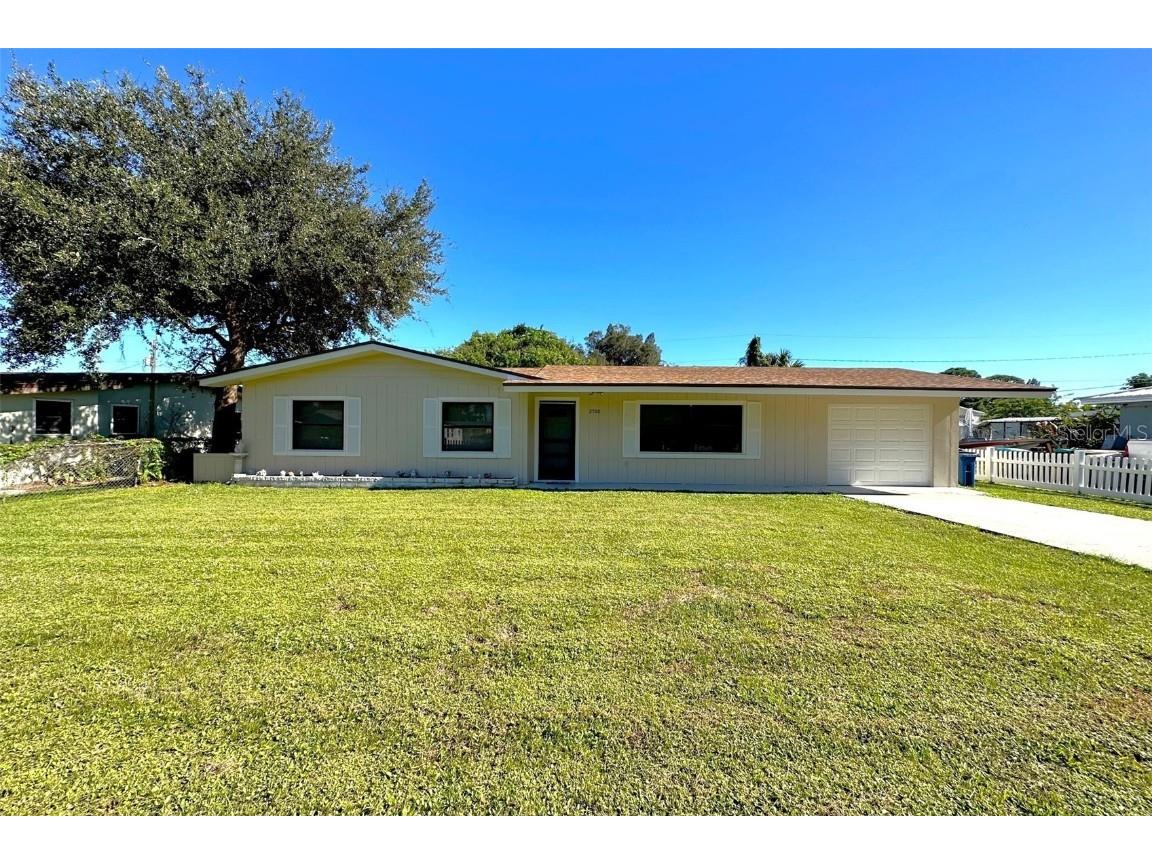 2560 Clinton Drive NE Palm Bay FL 32905 O6153030 image1