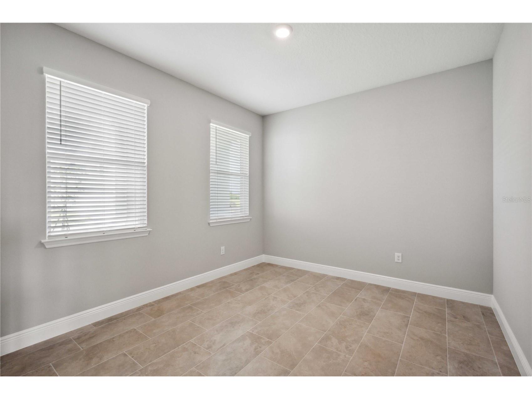 2560 Warren Acres Boulevard Wesley Chapel FL 33543 TB8514433 image12