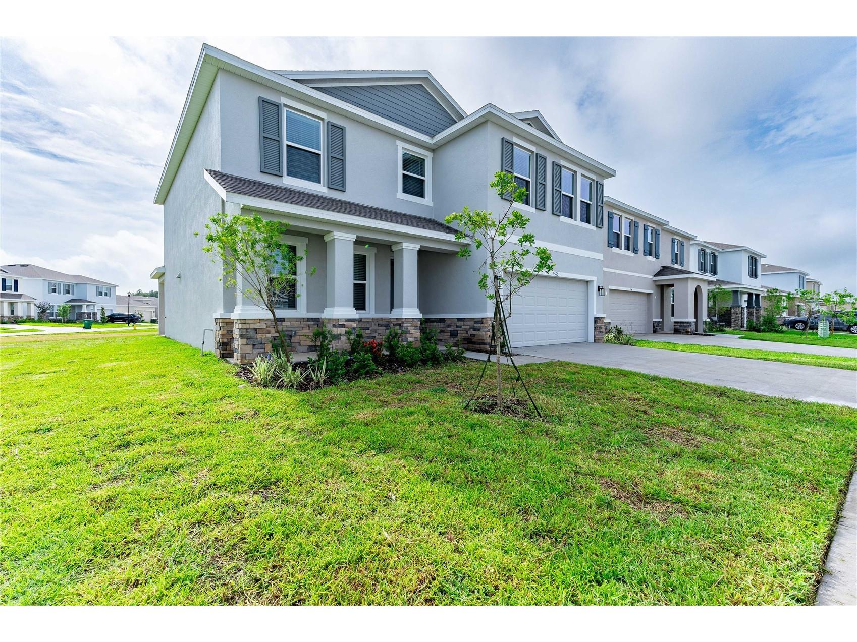2560 Warren Acres Boulevard Wesley Chapel FL 33543 TB8514433 image2