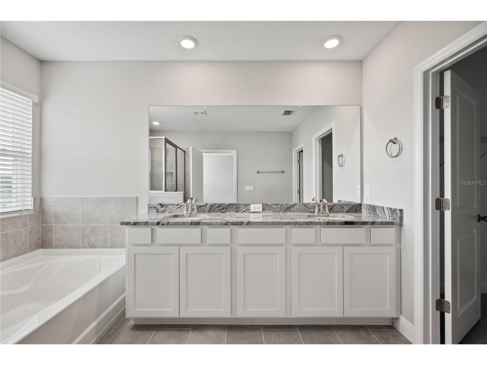 2560 Warren Acres Boulevard Wesley Chapel FL 33543 TB8514433 image22