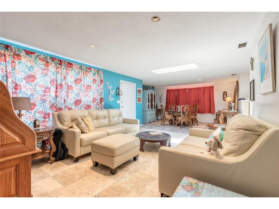 2560 Yale Road South Daytona FL 32119 FC311430 image13