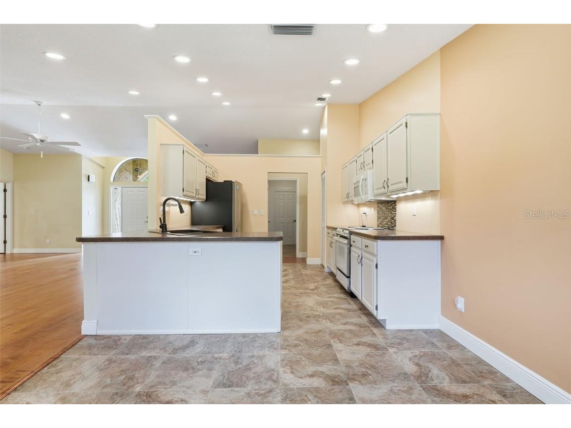 25603 Troon Avenue Sorrento FL 32776 G5100915 image12