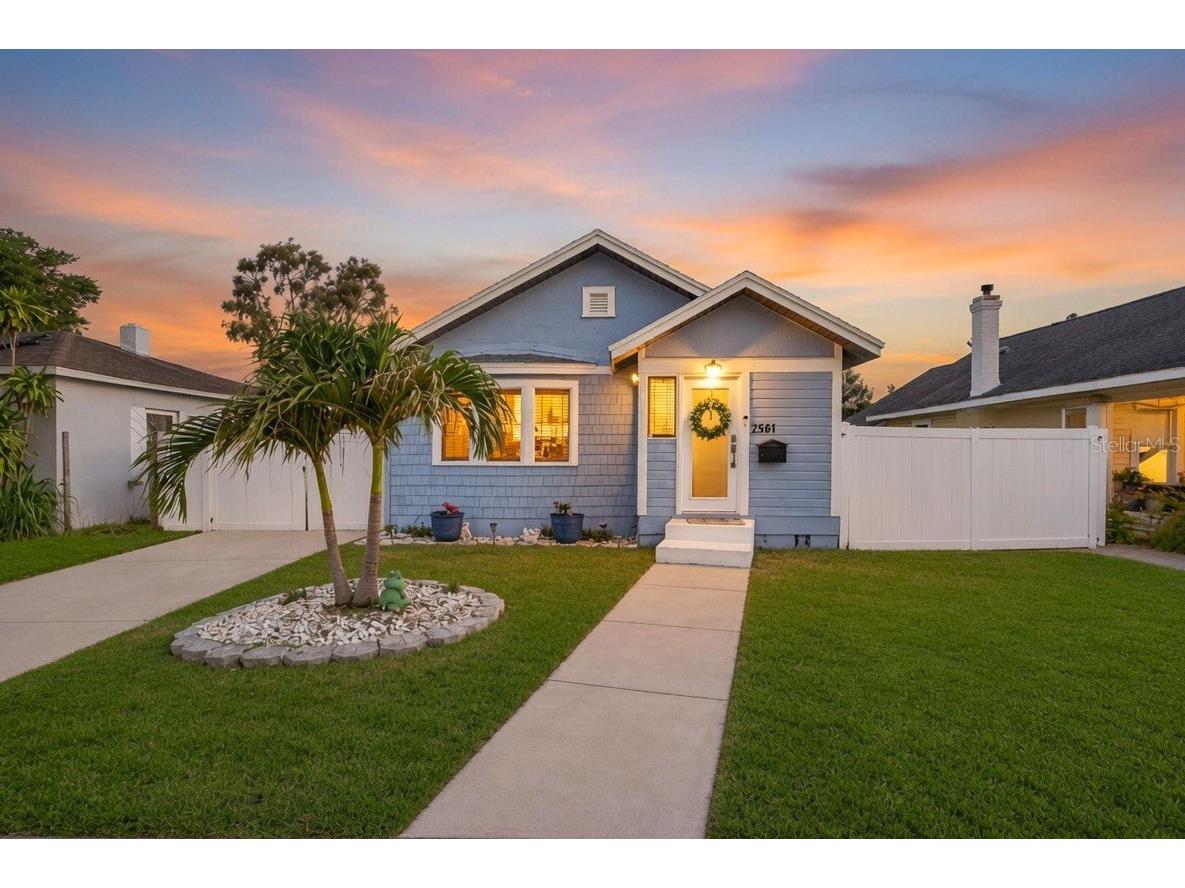 2561 13th Avenue N Saint Petersburg FL 33713 TB8513114 image1