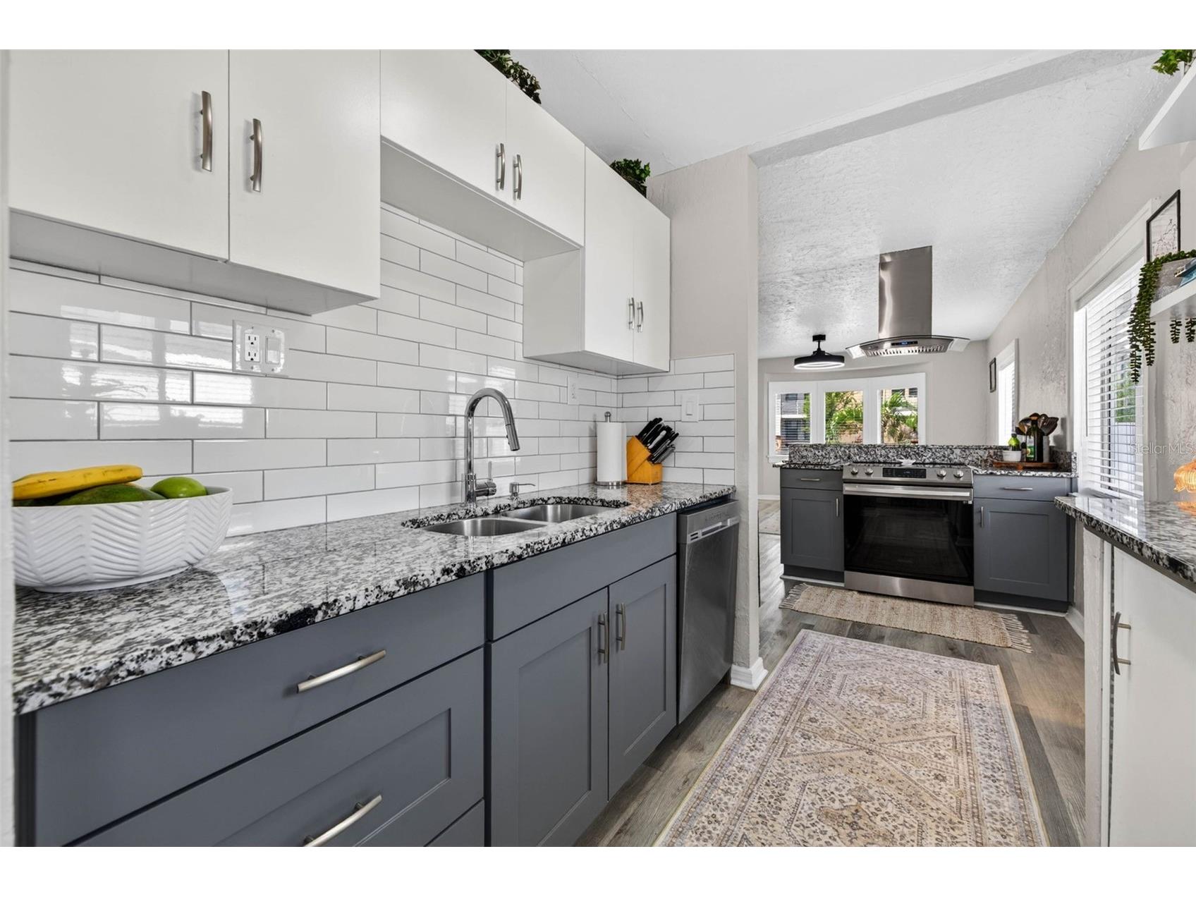 2561 13th Avenue N Saint Petersburg FL 33713 TB8513114 image11