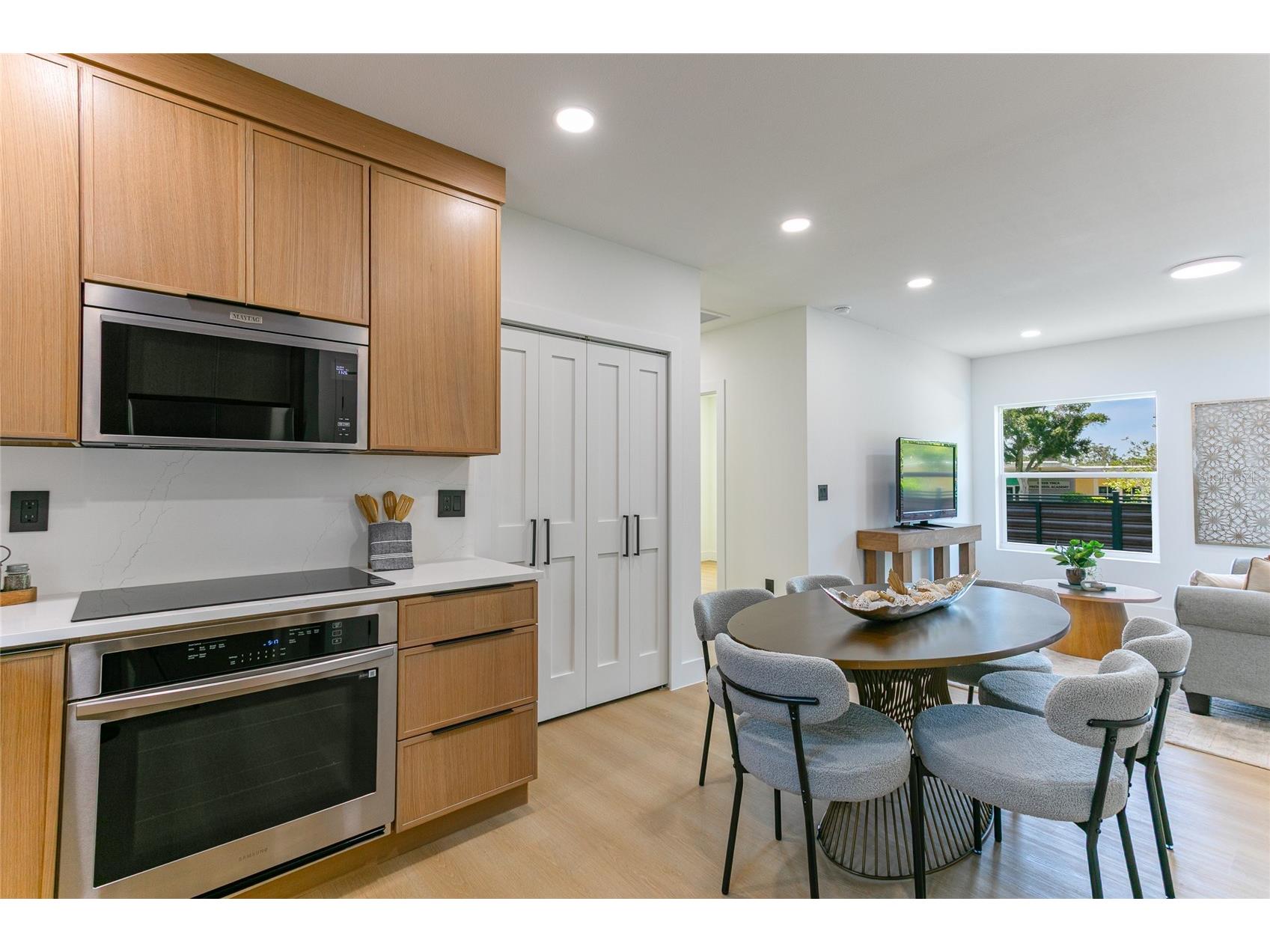 2561/2563 21st Street S Saint Petersburg FL 33712 TB8509586 image6