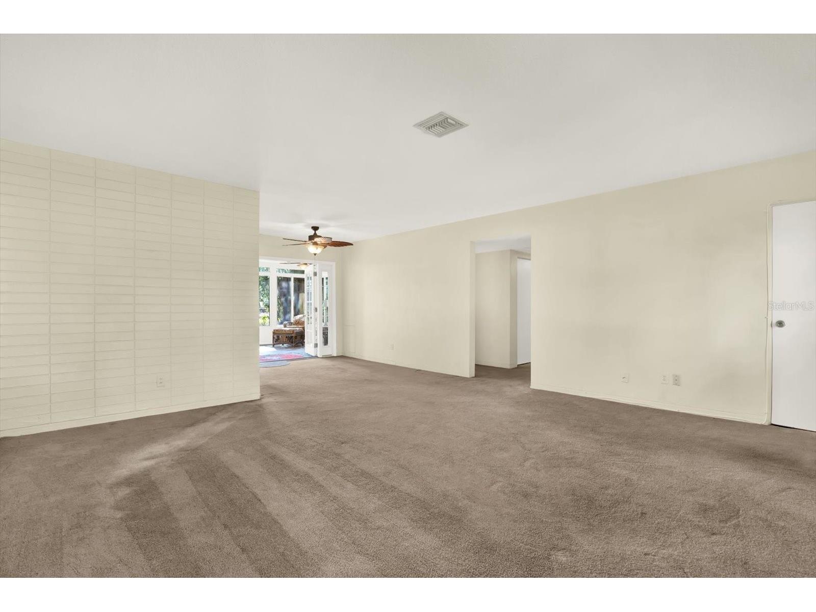 2561 58th Street N Saint Petersburg FL 33710 TB8496330 image12